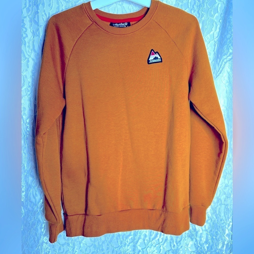 Avalanche crew neck orange sweater pullover